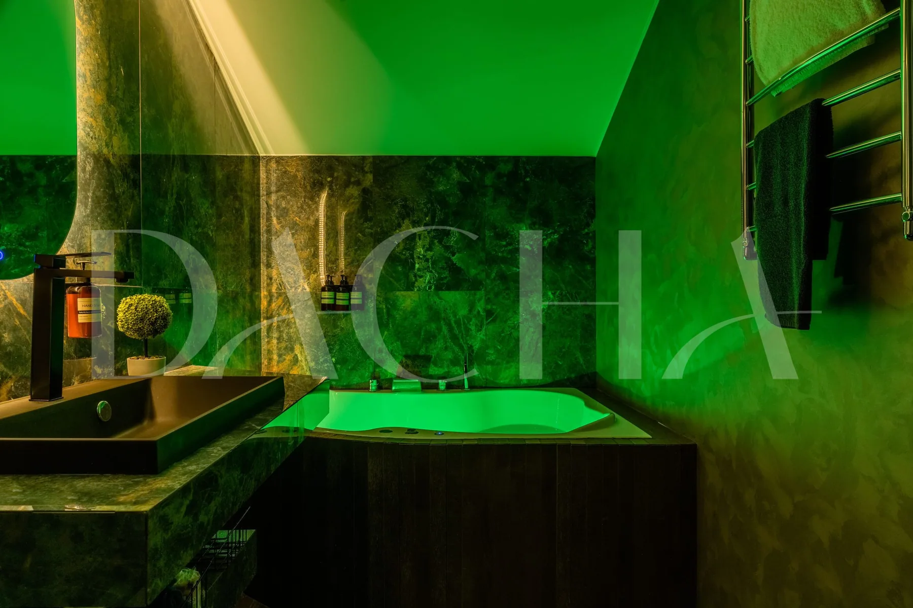 Интерьер салона DACHA